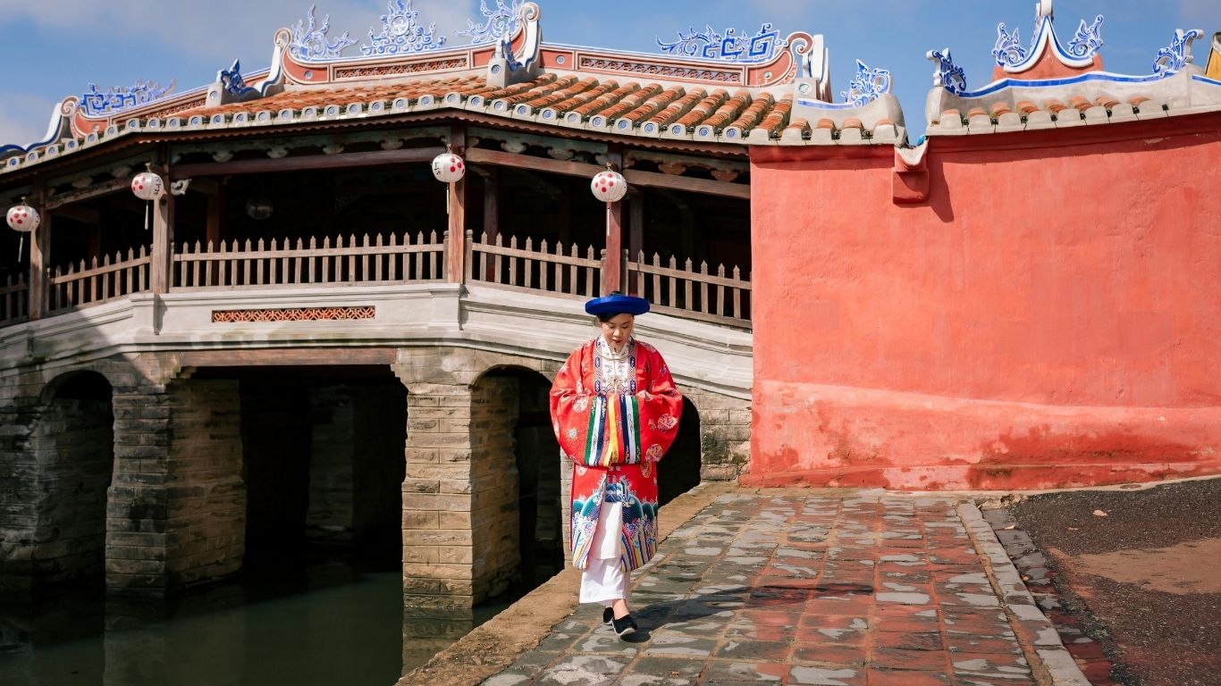 Traditional costume rental in Hoi An for cultural photo shoot